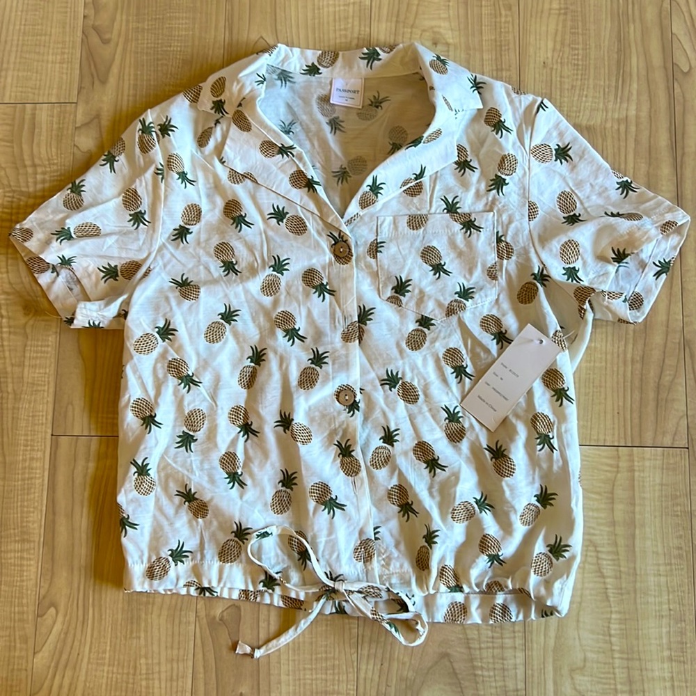 Collard pineapple shirt